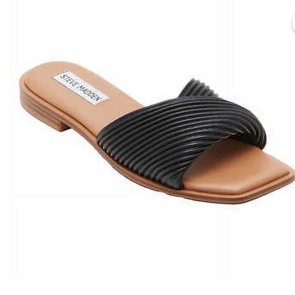 Steve Madden Women’s leather slide sandal